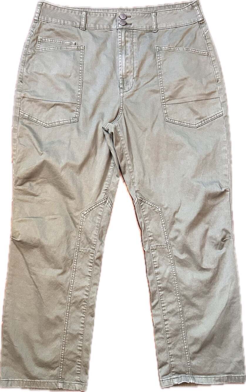 Pilcro Anthropologie High-Rise Barrel Leg Cargo Pants 34 utility military casual